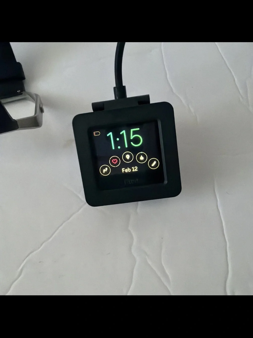 fitbit Blaze Silver Frame with Black Band and Charger